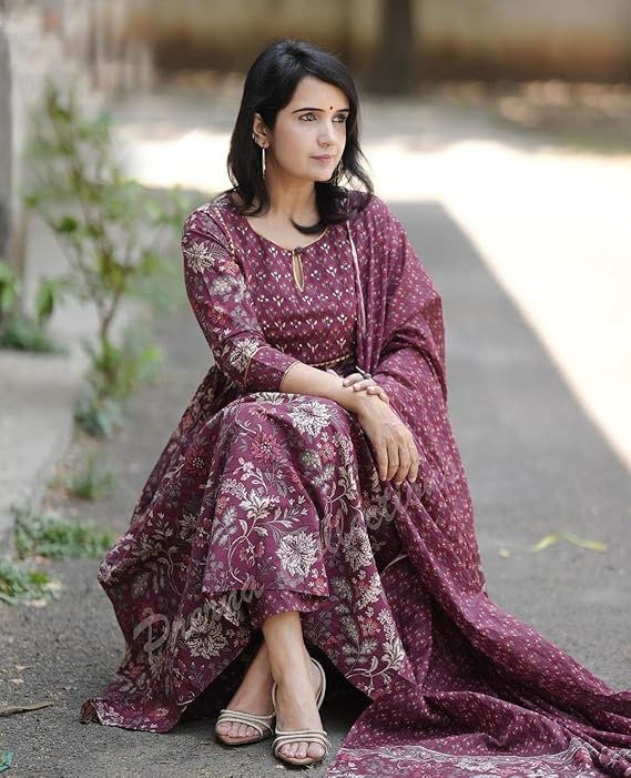 Alvami Women Printed Kurta and Pant Set with Dupatta - Image 3